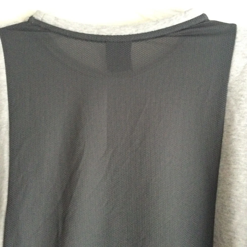 NIKE Dry Versa Mesh Back Training Top Gray Women’s Large